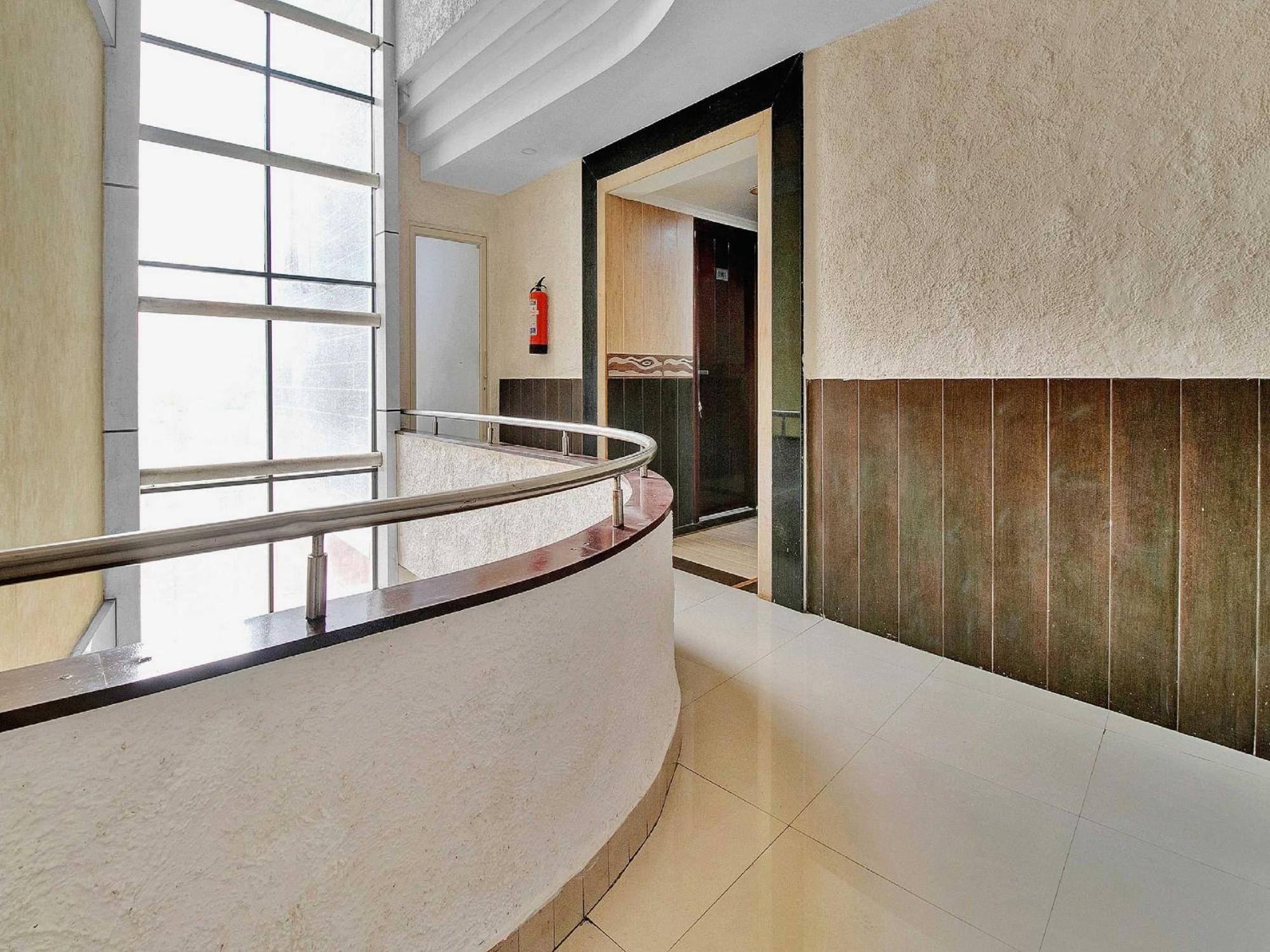 Hotel O Aec Residency マラリクラム エクステリア 写真